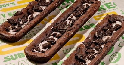 subway oreo footlong cookie