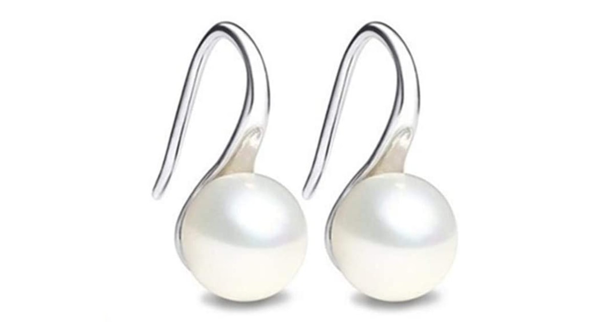 Simple Pearl Dangle Earrings 